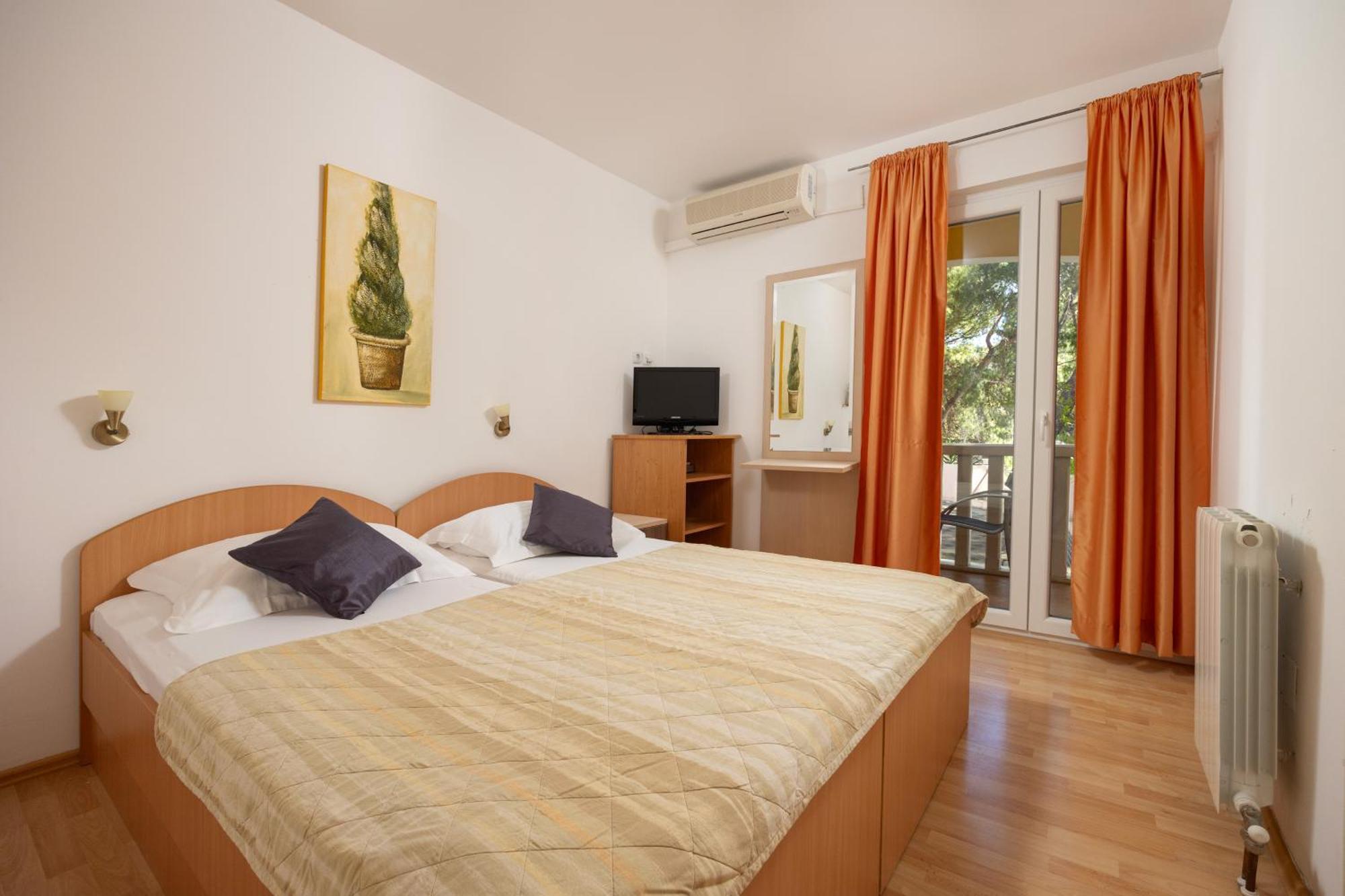Premium Apartments - Lavica Beach Podstrana Exterior photo
