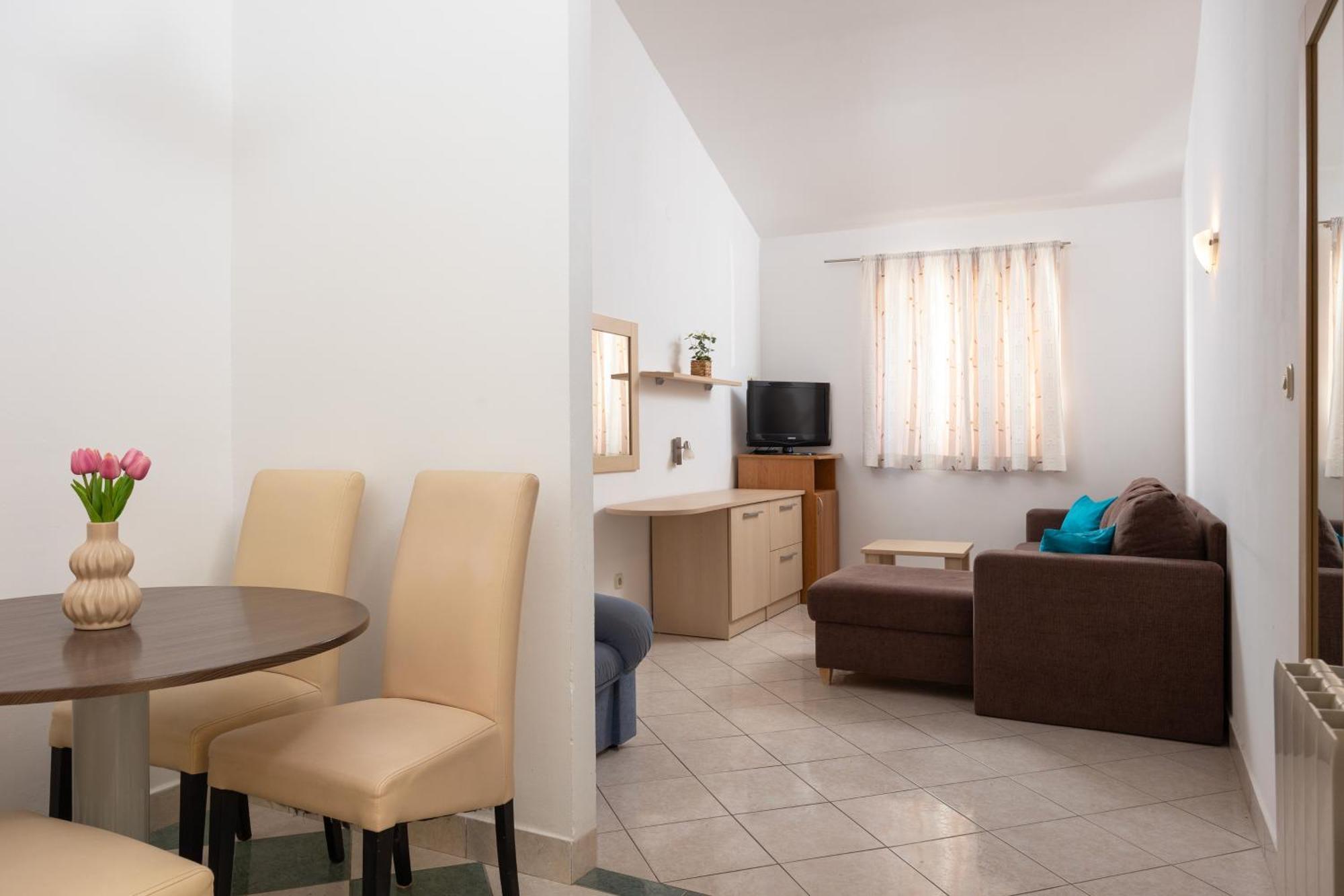Premium Apartments - Lavica Beach Podstrana Exterior photo