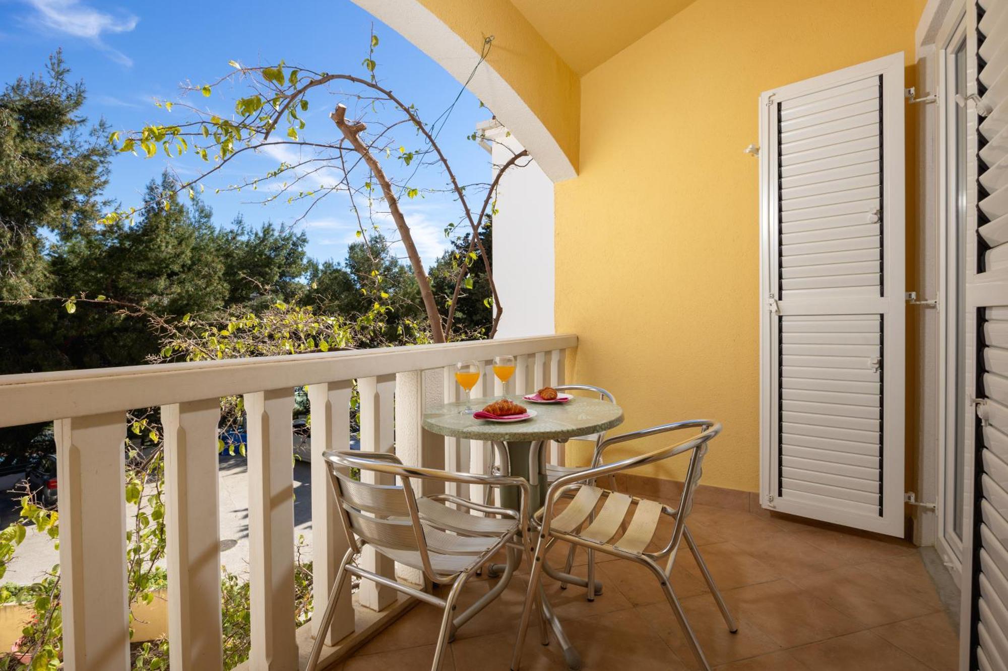 Premium Apartments - Lavica Beach Podstrana Exterior photo
